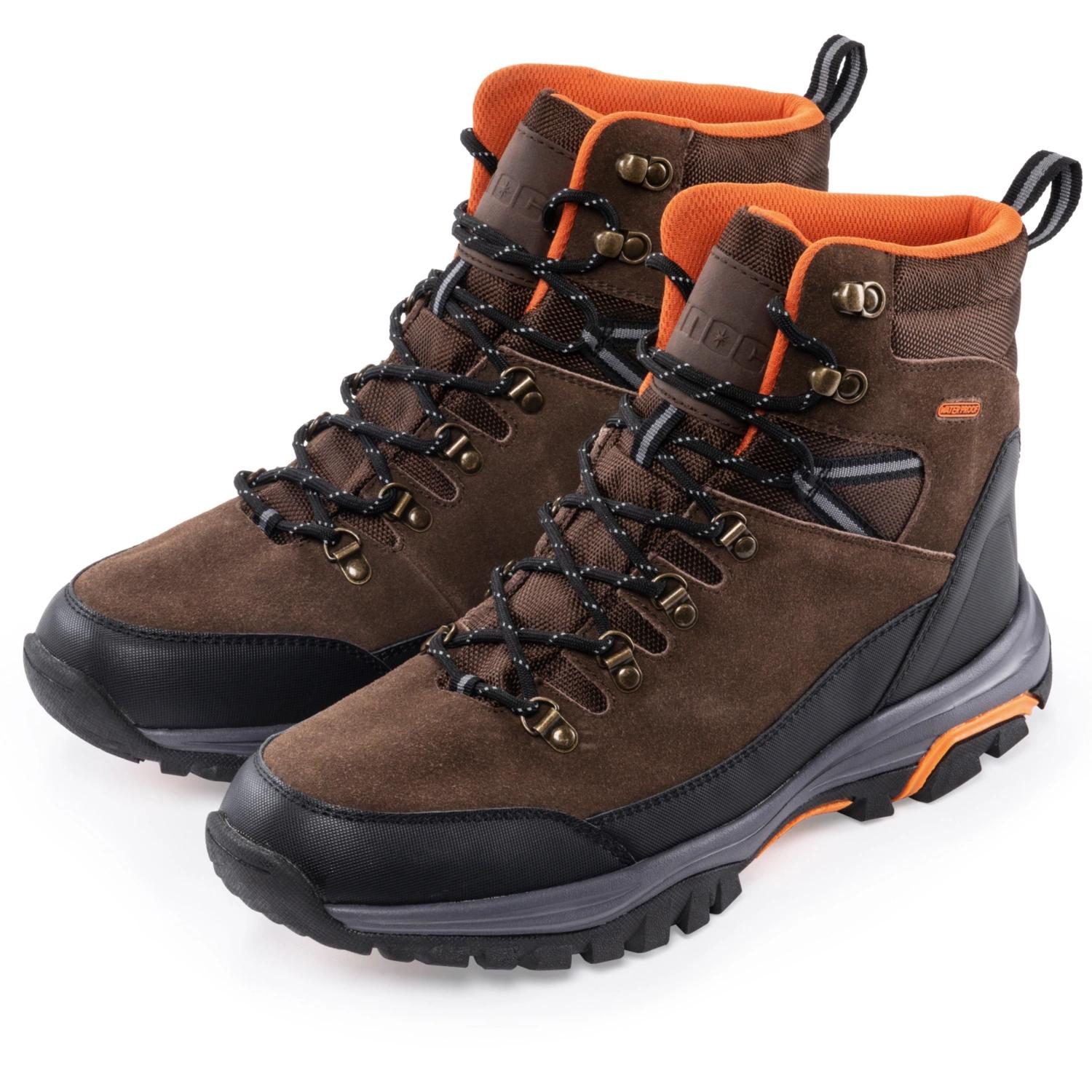 Hiking shoes — what to bring for the Mount Rinjani trek